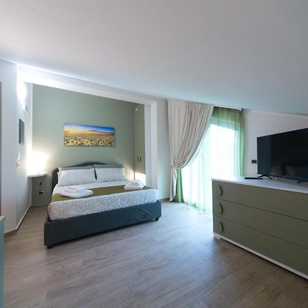 Slow Chic Apartment Beb Policlinico Messina Exterior foto