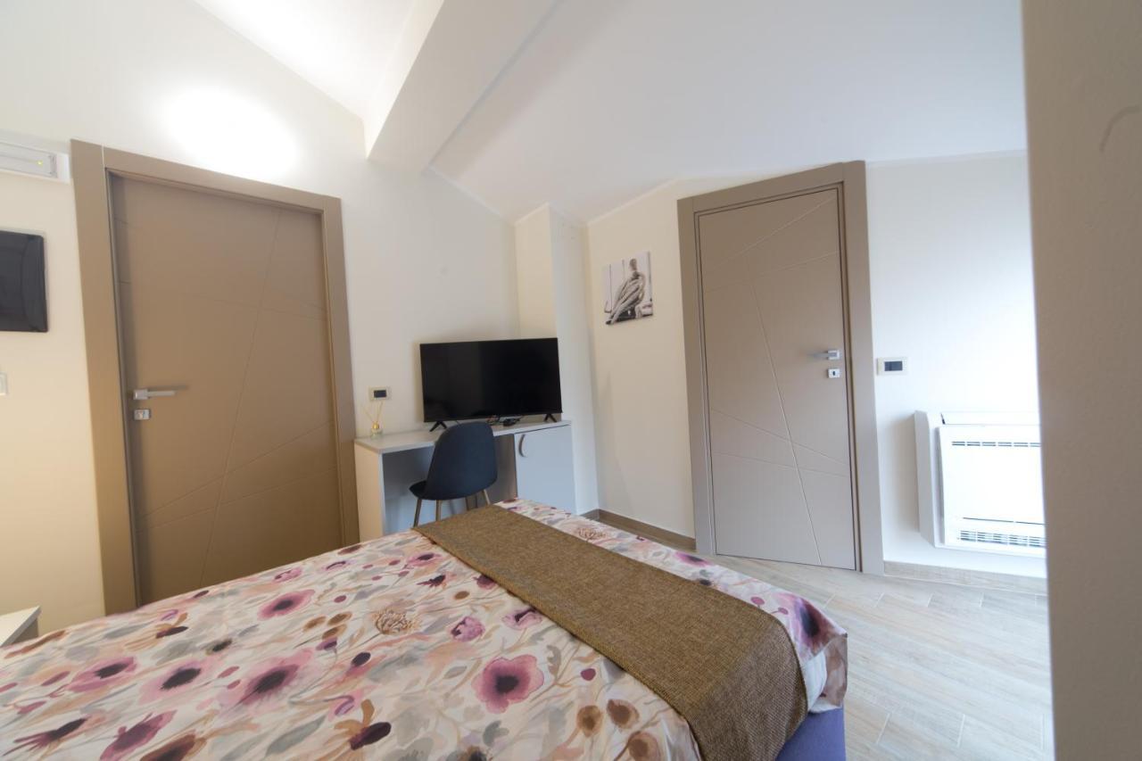 Slow Chic Apartment Beb Policlinico Messina Exterior foto